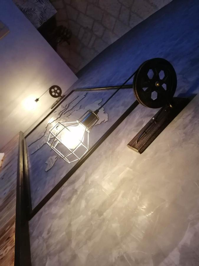 La Dimora Del Principe-Piano Terra Acomodação com café da manhã Trani Exterior foto